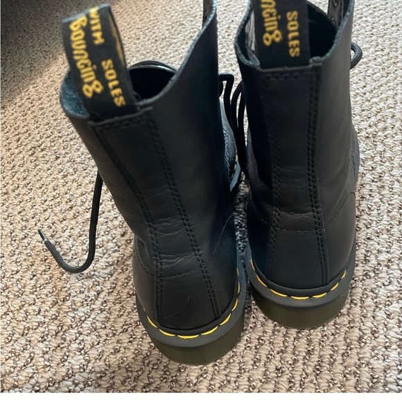 Dr. Marten combat boots. - Picture 2 of 6